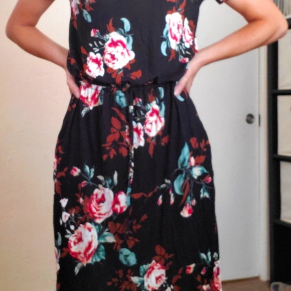 Black Floral Dress - Picture 1 of 3